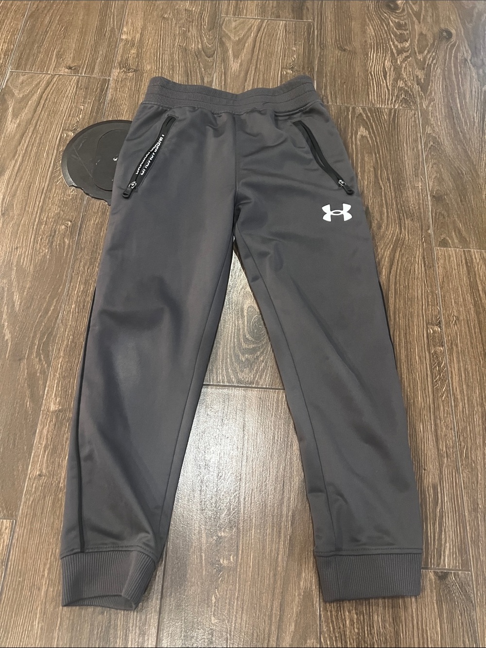 Under Armour Boys' Dark Gray Athletic Jogger Pants